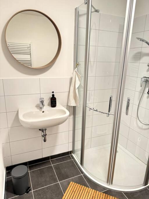 2,5 Zimmer Ferienwohnung Fehmarn Mit Eigenem Parkplatz 外观 照片