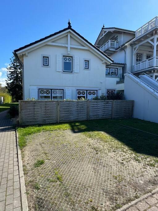 2,5 Zimmer Ferienwohnung Fehmarn Mit Eigenem Parkplatz 外观 照片